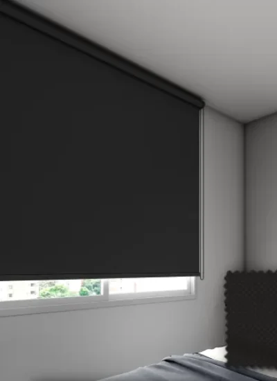 Persiana-Blackout-Liso-Preto.webp